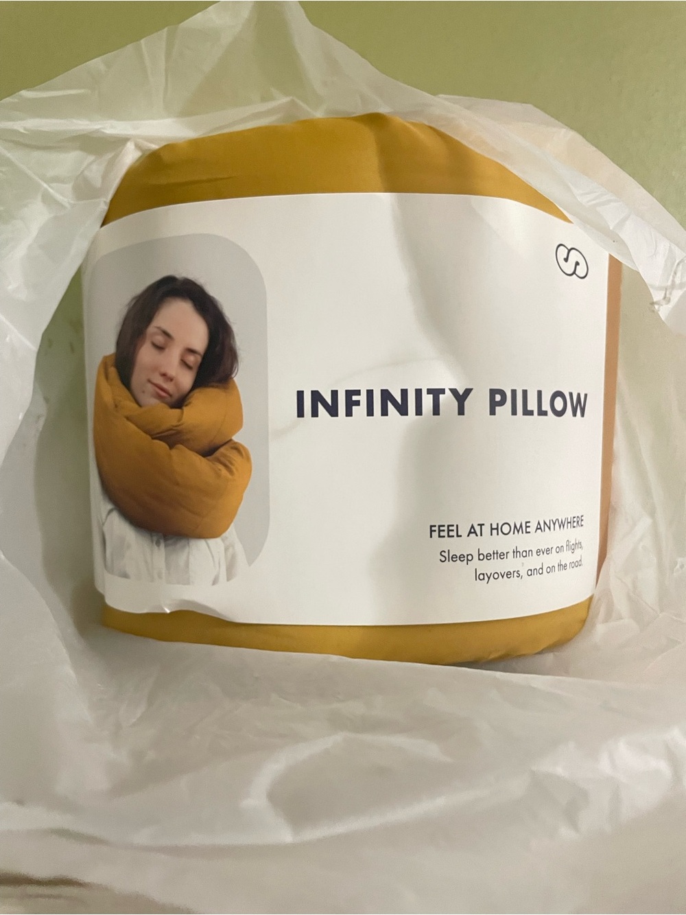 Huzi Infinity Pillow Standard Adult Size - Ochre Yellow Travel Neck Pillow